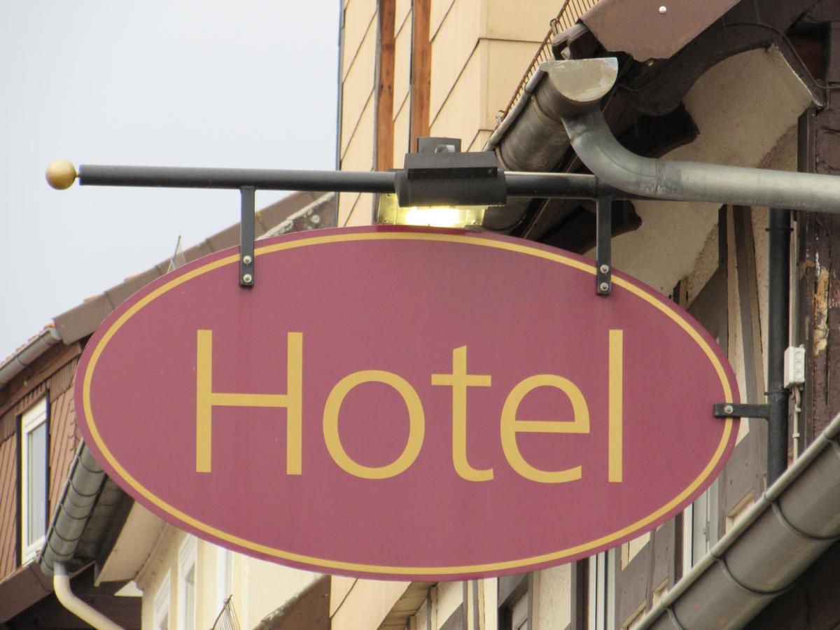 Hotel Und Restaurant Pinkenburg Wennigsen Bagian luar foto