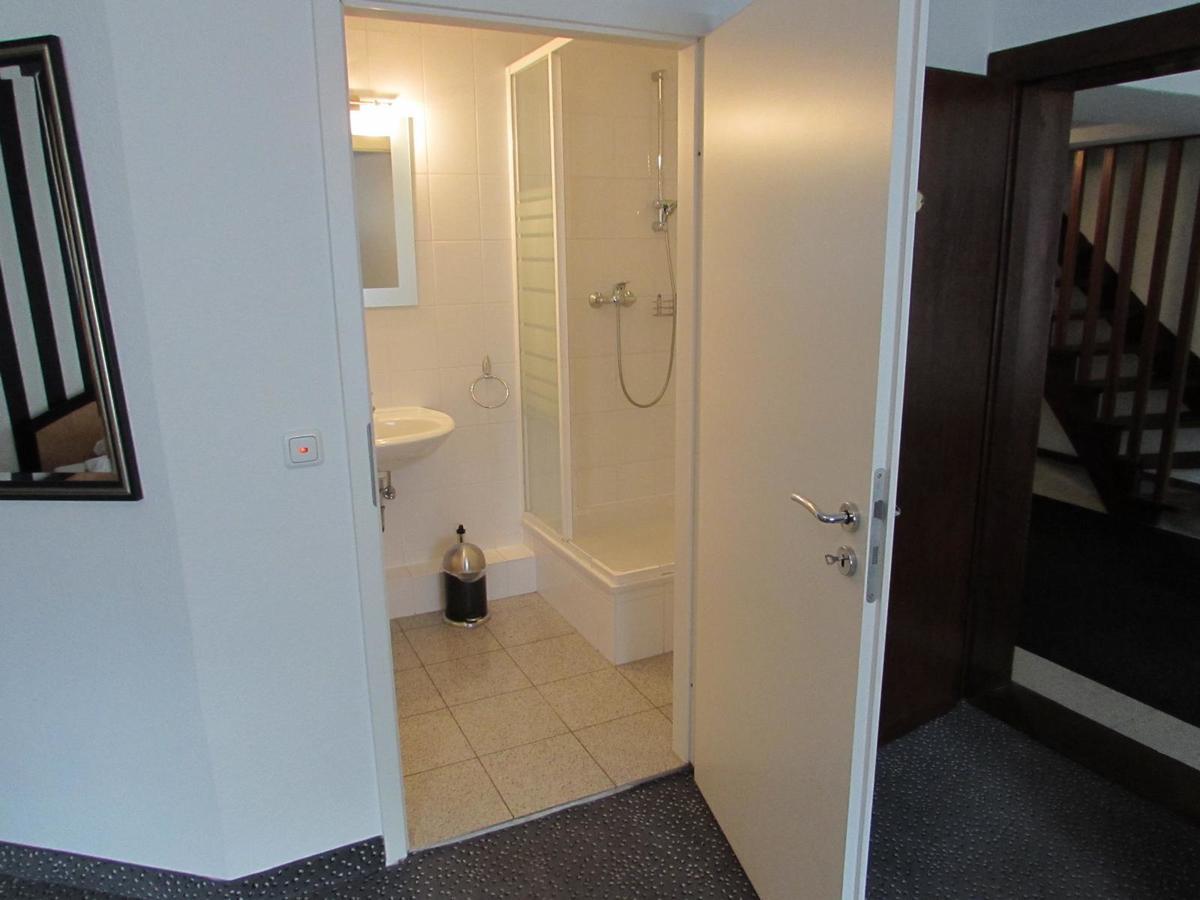 Hotel Und Restaurant Pinkenburg Wennigsen Bagian luar foto