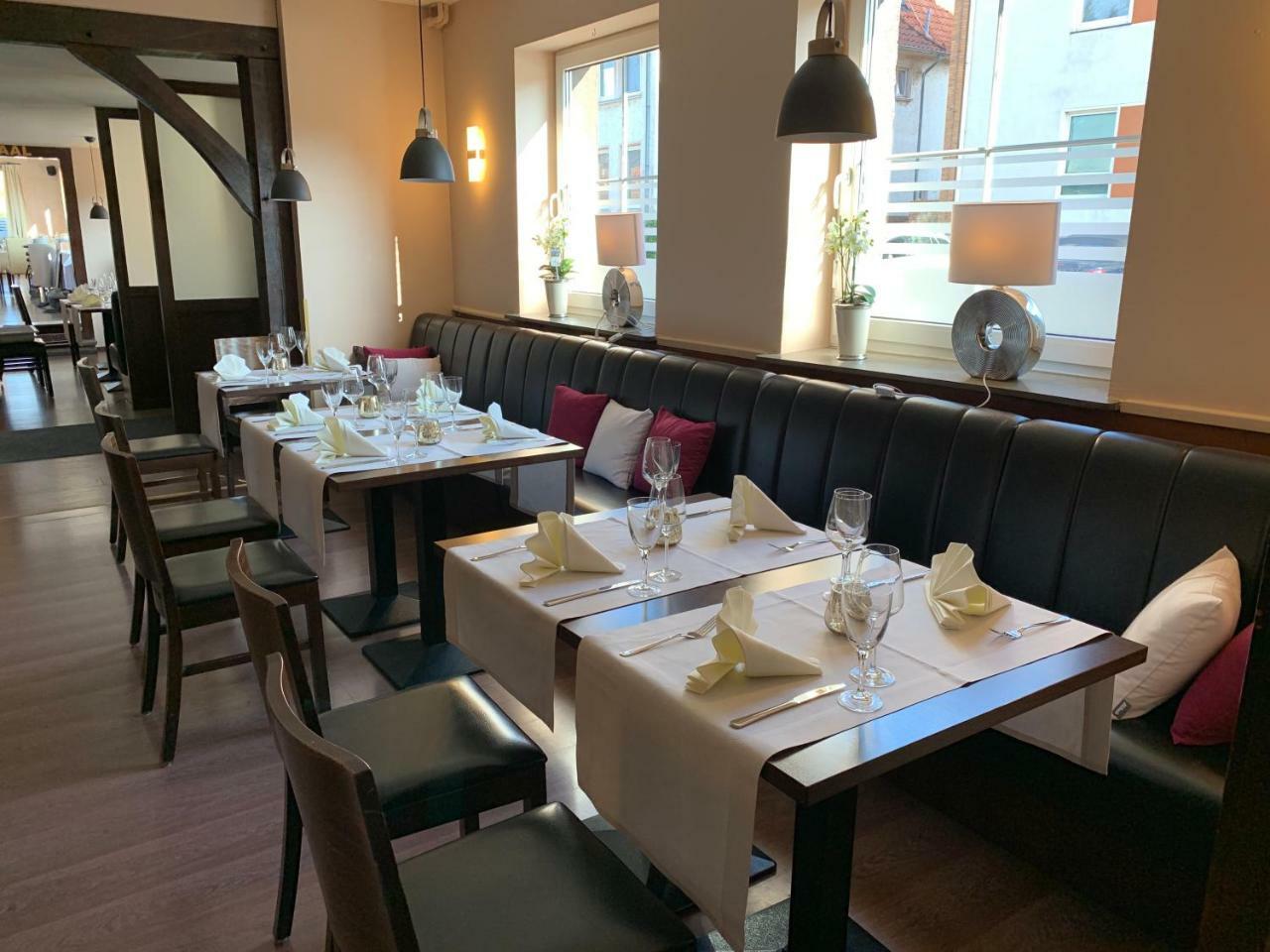 Hotel Und Restaurant Pinkenburg Wennigsen Bagian luar foto