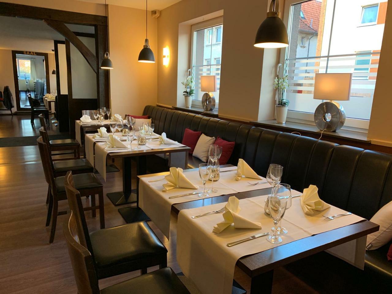 Hotel Und Restaurant Pinkenburg Wennigsen Bagian luar foto